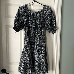 Gap black and white large dress.